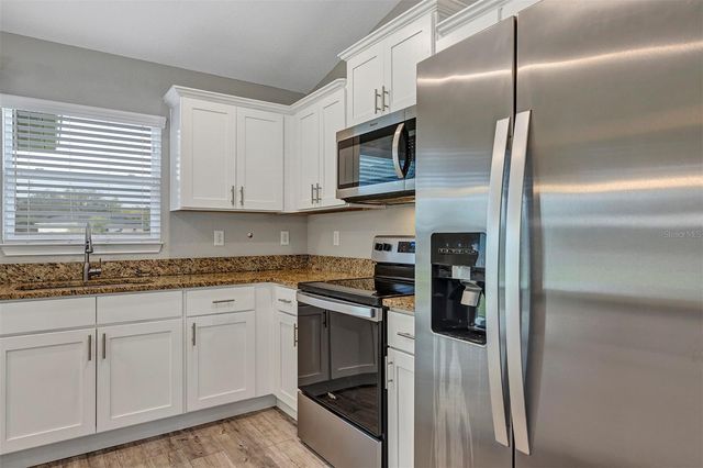 311 LOCUST ROAD, Ocala, FL 34472