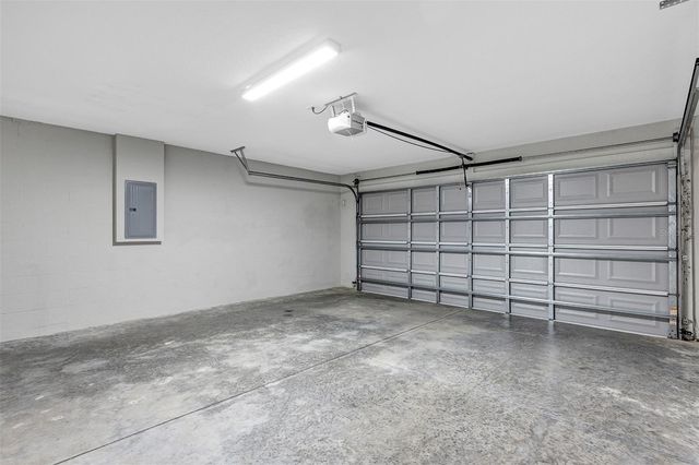 311 LOCUST ROAD, Ocala, FL 34472