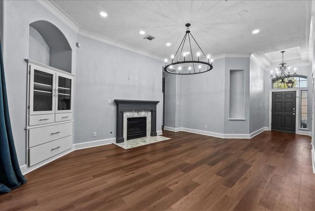 4529 Williamhurst Lane, League City, TX 77573