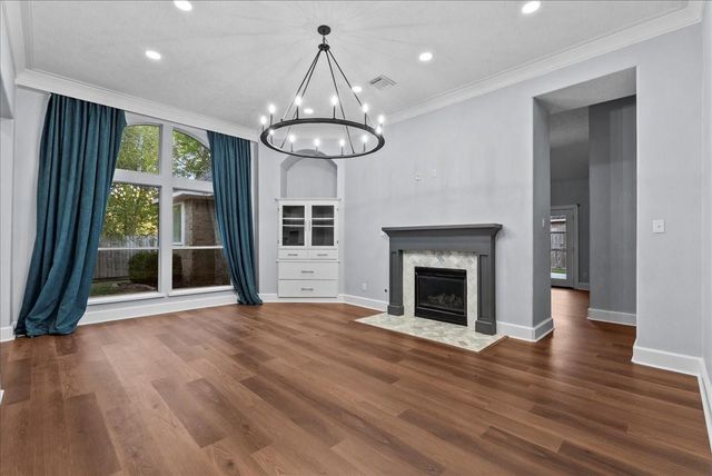 4529 Williamhurst Lane, League City, TX 77573