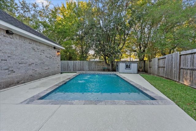 4529 Williamhurst Lane, League City, TX 77573