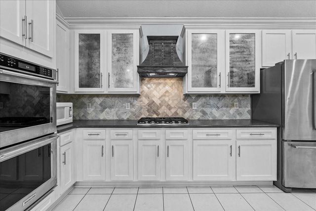 4529 Williamhurst Lane, League City, TX 77573