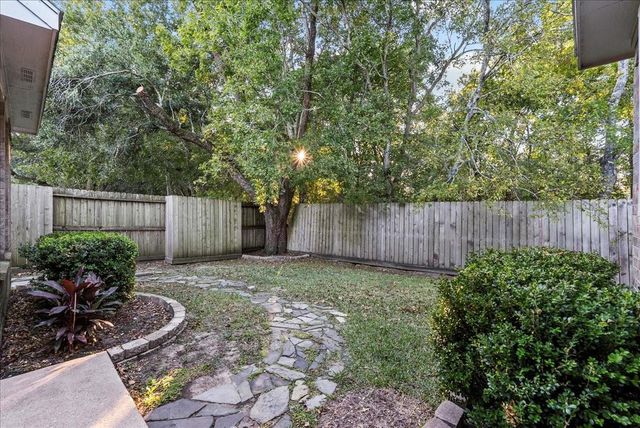 4529 Williamhurst Lane, League City, TX 77573