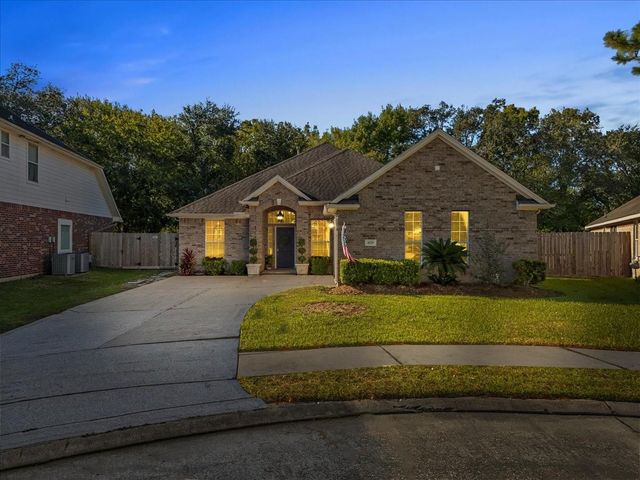 4529 Williamhurst Lane, League City, TX 77573