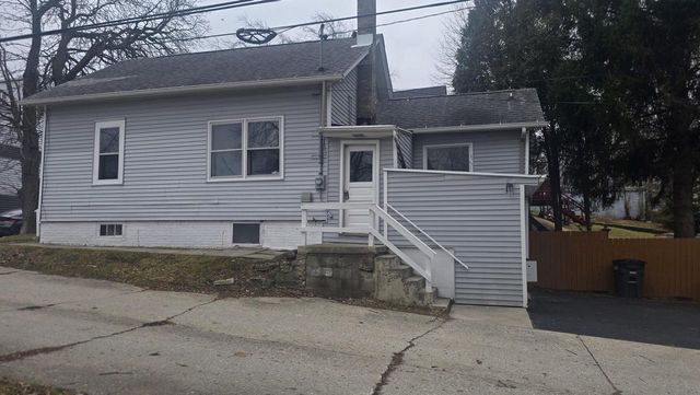 1118 S 13th STREET, Sheboygan, WI 53081