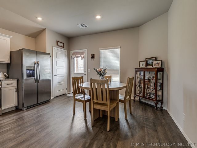 14225 N 75 East Avenue, Collinsville, OK 74021