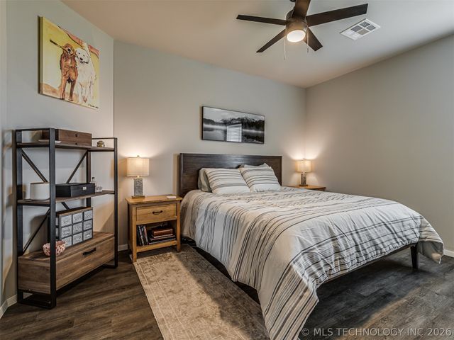 14225 N 75 East Avenue, Collinsville, OK 74021