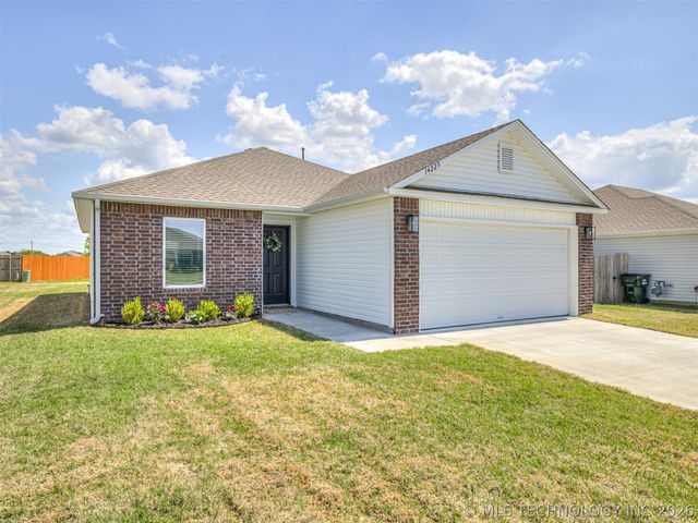 14225 N 75 East Avenue, Collinsville, OK 74021
