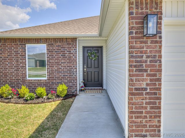 14225 N 75 East Avenue, Collinsville, OK 74021