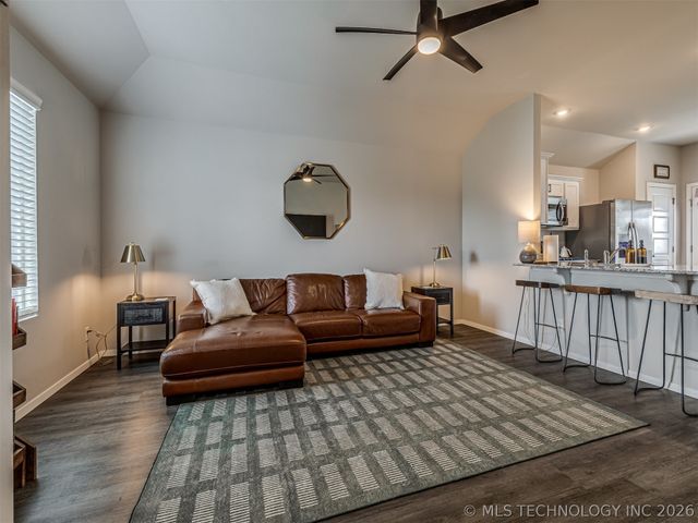 14225 N 75 East Avenue, Collinsville, OK 74021