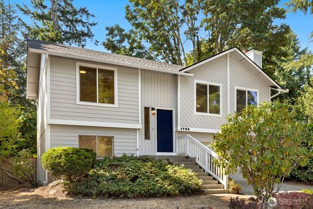1725 211th Place NE, Sammamish, WA 98074