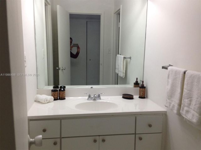 100 Lincoln Rd 336, Miami Beach, FL 33139