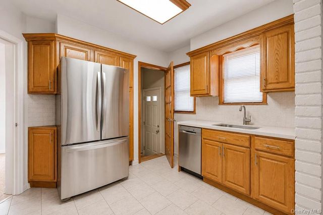 11909 230th Street, Cambria Heights, NY 11411