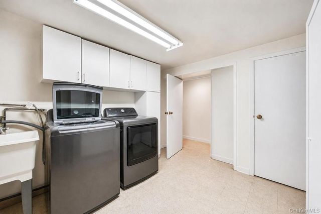 11909 230th Street, Cambria Heights, NY 11411