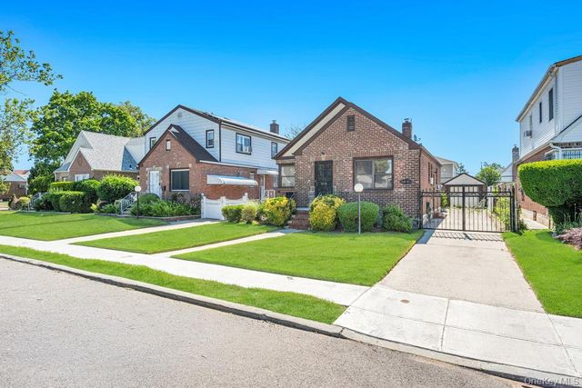 11909 230th Street, Cambria Heights, NY 11411