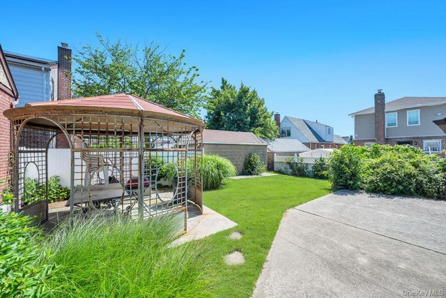 11909 230th Street, Cambria Heights, NY 11411