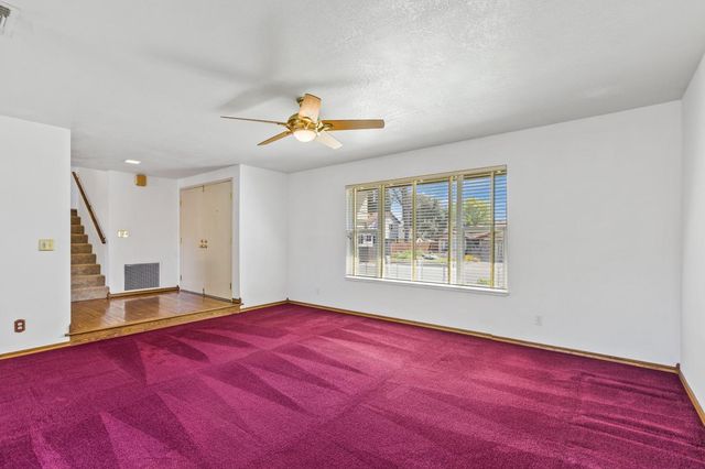 865 Regatta Dr, Sacramento, CA 95833