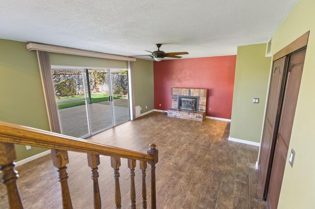 865 Regatta Dr, Sacramento, CA 95833