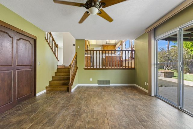 865 Regatta Dr, Sacramento, CA 95833