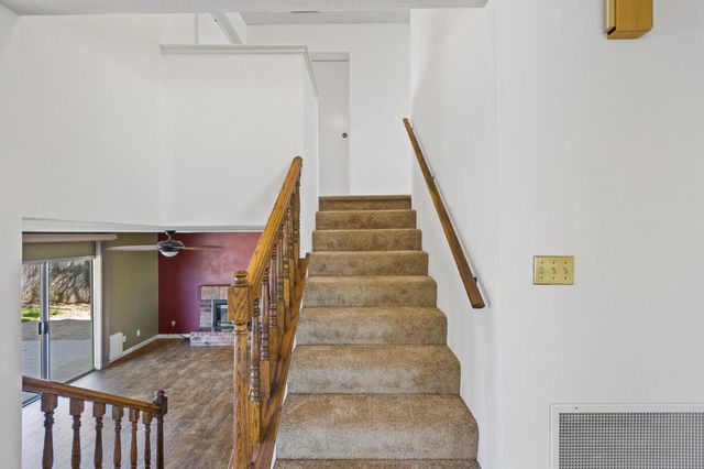 865 Regatta Dr, Sacramento, CA 95833