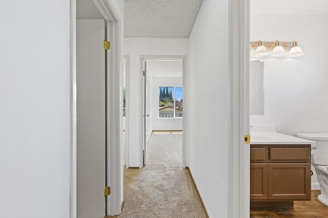 865 Regatta Dr, Sacramento, CA 95833