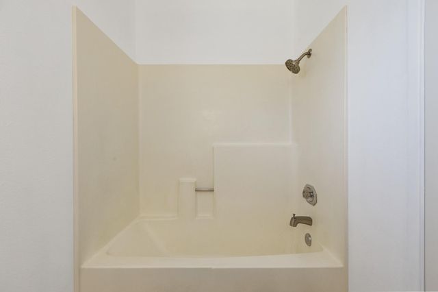 865 Regatta Dr, Sacramento, CA 95833