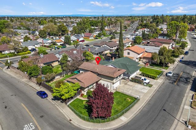 865 Regatta Dr, Sacramento, CA 95833