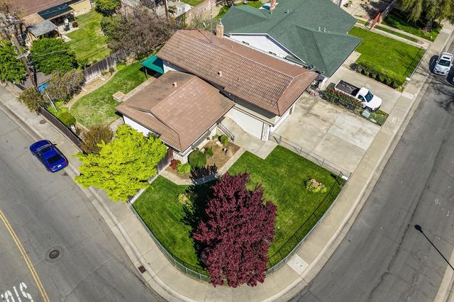 865 Regatta Dr, Sacramento, CA 95833