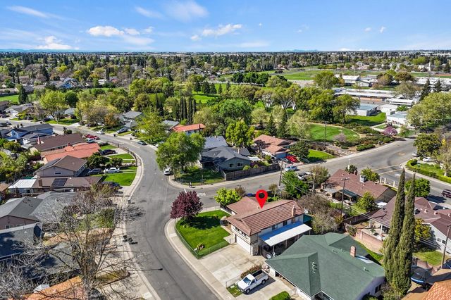 865 Regatta Dr, Sacramento, CA 95833