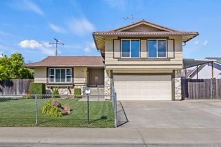 865 Regatta Dr, Sacramento, CA 95833