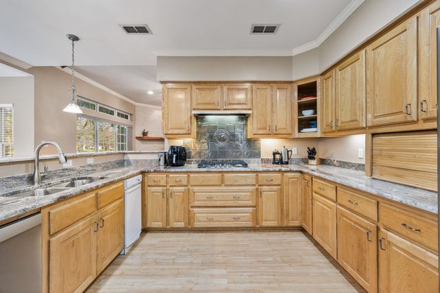 21976 Fm 47, Wills Point, TX 75169