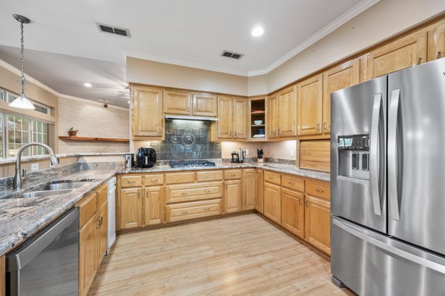 21976 Fm 47, Wills Point, TX 75169