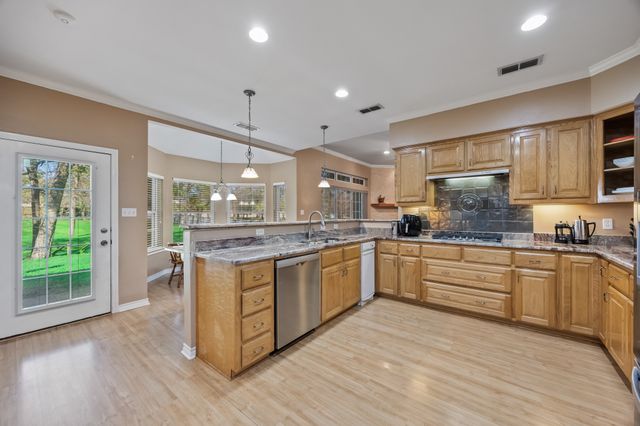 21976 Fm 47, Wills Point, TX 75169