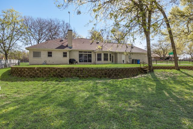 21976 Fm 47, Wills Point, TX 75169