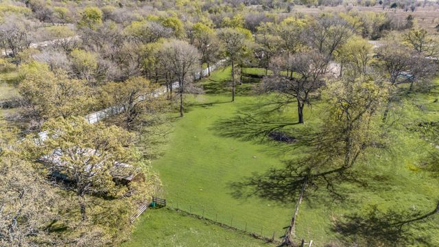 21976 Fm 47, Wills Point, TX 75169