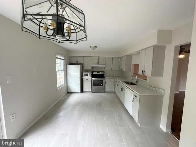 7822 BROOKVIEW CT, Manassas, VA 20109