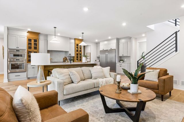 4509 Oxford Avenue, Edina, MN 55436