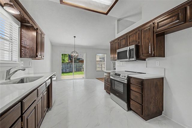 4490 W Chaparral Lane, Fayetteville, AR 72704