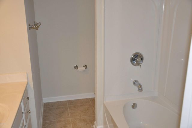 8080 SUMMER COVE Court, Jacksonville, FL 32256