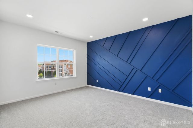 648 Strassle Way, South Plainfield, NJ 07080