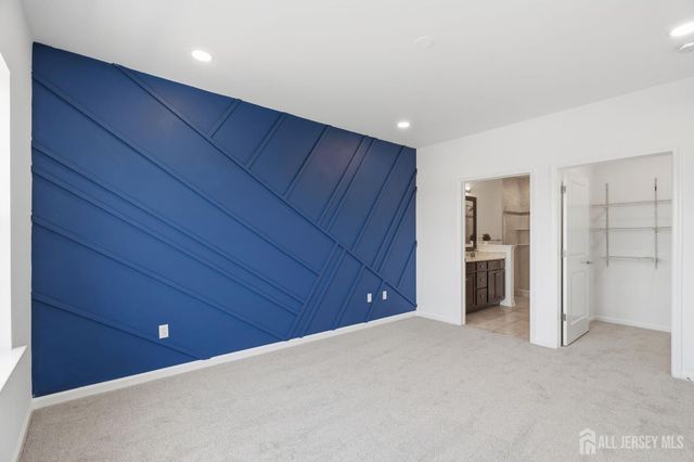 648 Strassle Way, South Plainfield, NJ 07080