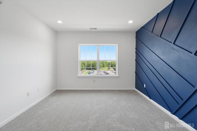648 Strassle Way, South Plainfield, NJ 07080
