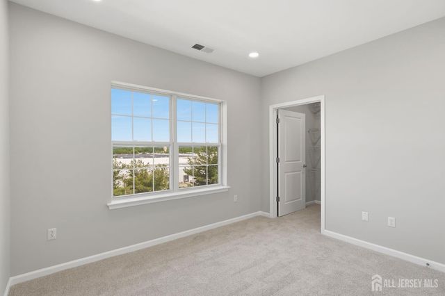 648 Strassle Way, South Plainfield, NJ 07080