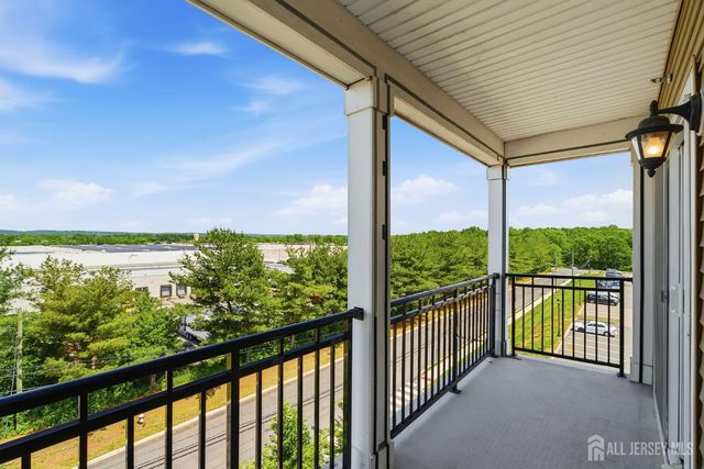 648 Strassle Way, South Plainfield, NJ 07080