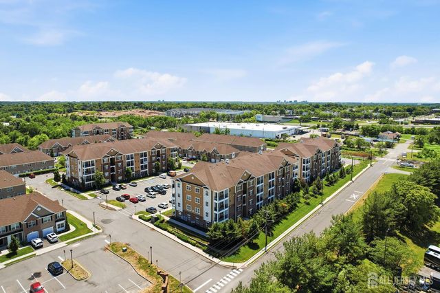 648 Strassle Way, South Plainfield, NJ 07080