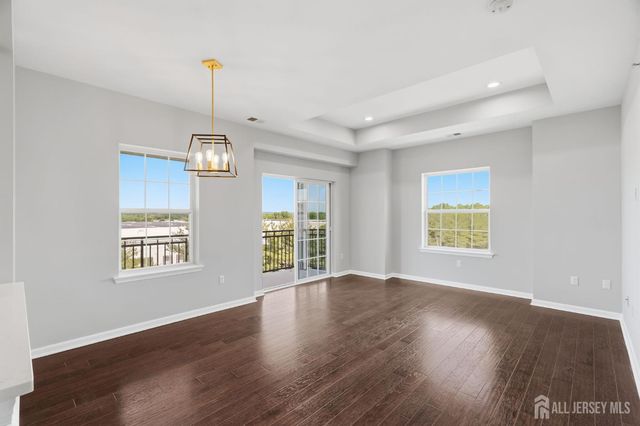 648 Strassle Way, South Plainfield, NJ 07080