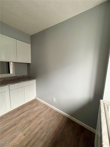 152 Garvin Avenue, Elyria, OH 44035