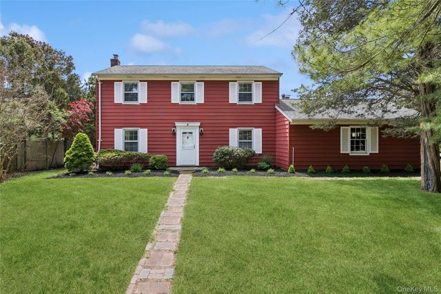 2 Ludlow Lane, Hampton Bays, NY 11946