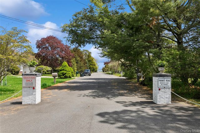 2 Ludlow Lane, Hampton Bays, NY 11946