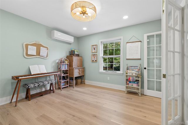 2 Ludlow Lane, Hampton Bays, NY 11946